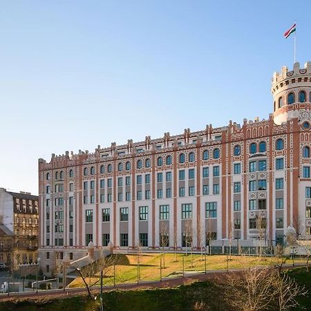 شقة Renovated Stylish Flat At The Castle&Metro بودابست المظهر الخارجي الصورة